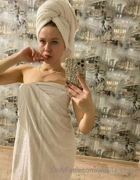 abella chaseq model pretty pics