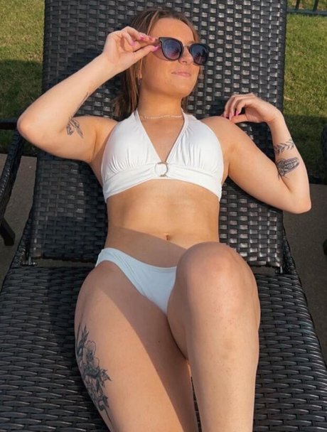 Finley Parker art star image