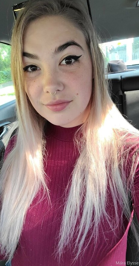 mara elysse exclusive pornstar photo