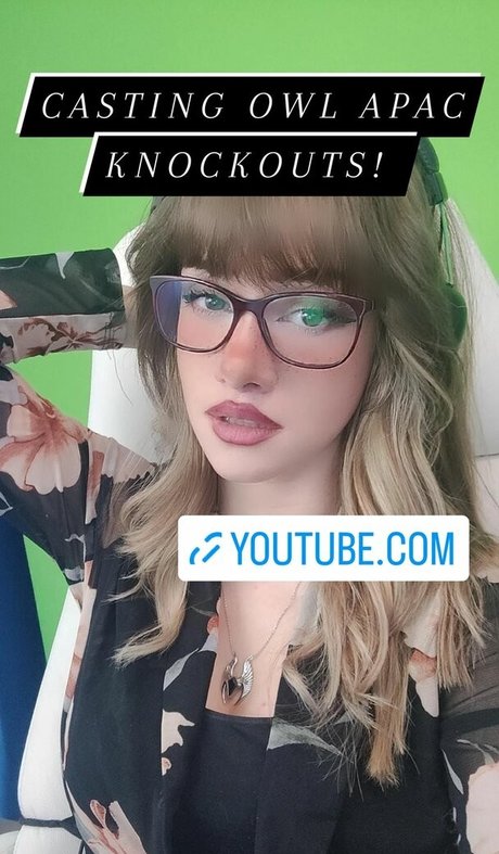 Lemonkiwi nude actress pics