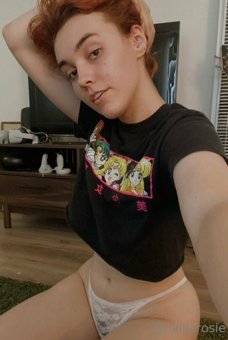 hailierosie model exclusive pics