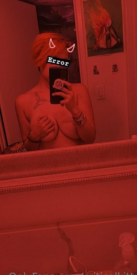 criticalkitt sexy star pictures