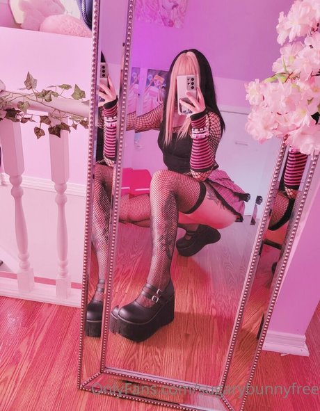 sugarybunnyfree top actress picture