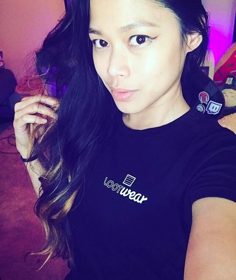 Jonna Mae nude actress gallery