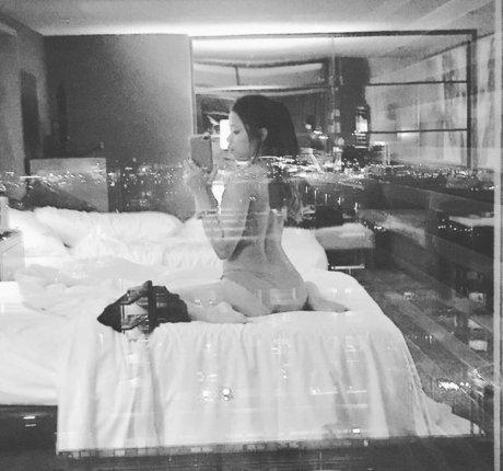 Jonna Mae pretty pornstar image