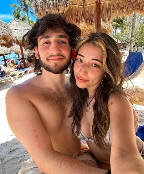 Tiana Renay star sex images