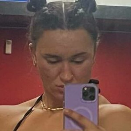 Katy Pull xxx star gallery