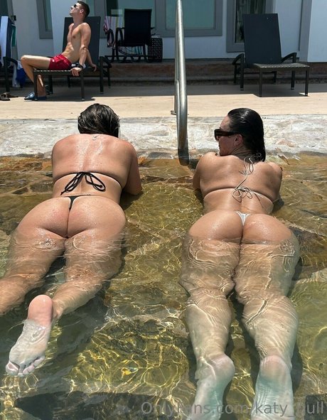 Katy Pull best star images