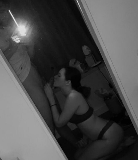 shawn charlotte sexy actress pictures