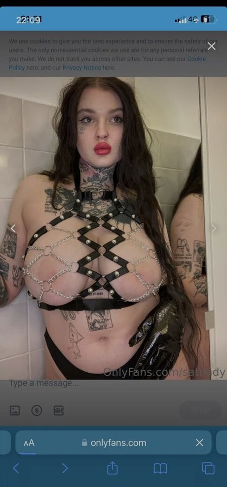 satnady model pornographic pic