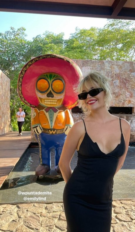 Emily Lind pornstar high quality photo