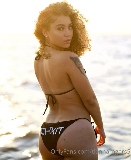 Tiannarogers5 pornstar nude picture