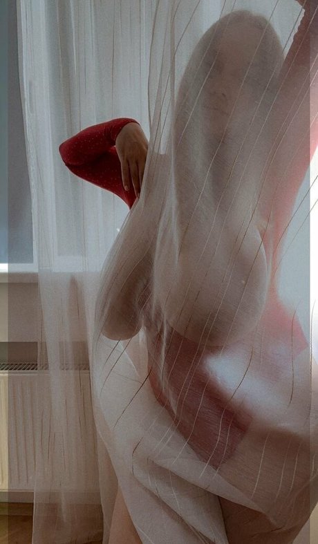 florence agapi model perfect images