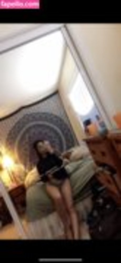 sara maika erotic pornstar img