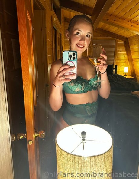 brandibabees nude pornstar image