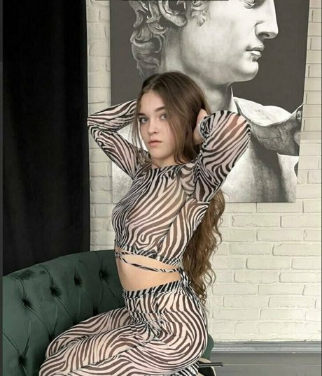 love whip erotic actress pictures