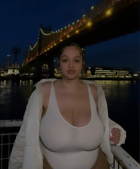 sincerelyitsjulie top pornstar img