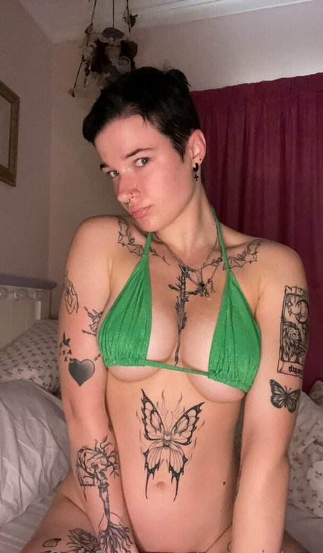 Eve winters porn model archive