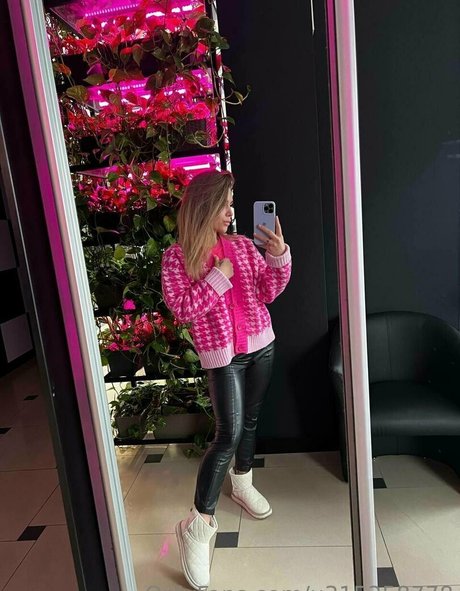 juliawind best actress photo