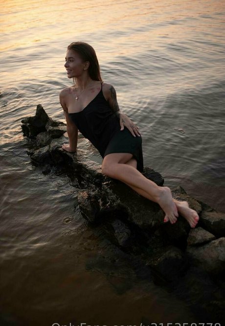 juliawind model pornographic pics