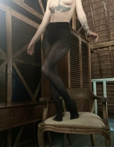 domtrickzz erotic actress pic