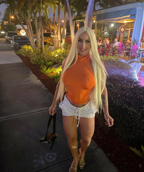 Laurenjlopez top model pics