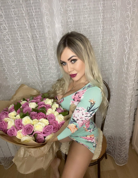 slim milf onlyfans hot xxx images