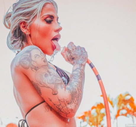 Vanessa Mesquita Profile pic