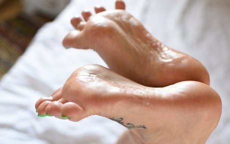 Solefulsassy model top images