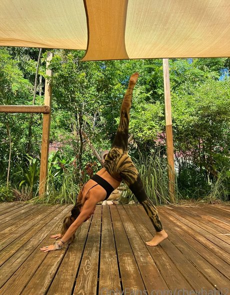 Chey212 nice model img