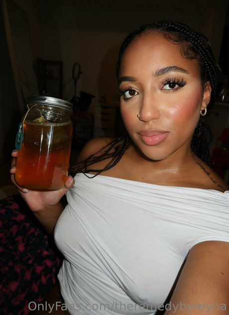 theremedybyreyna model pretty photo