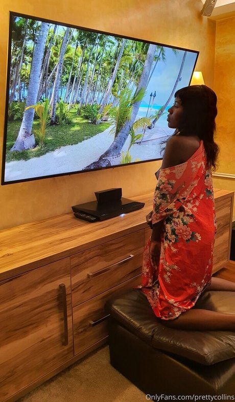 prettycollins model nude gallery