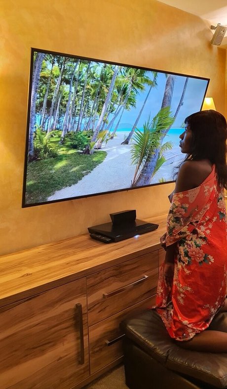 prettycollins adult star img