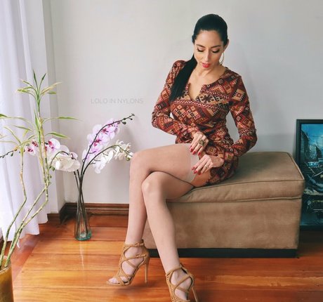 your favorite nylon girl pornstar top picture