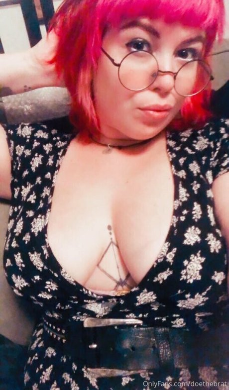 doethebrat star exclusive picture