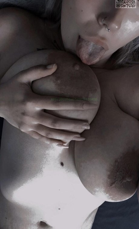 Van sen nude pornstar image