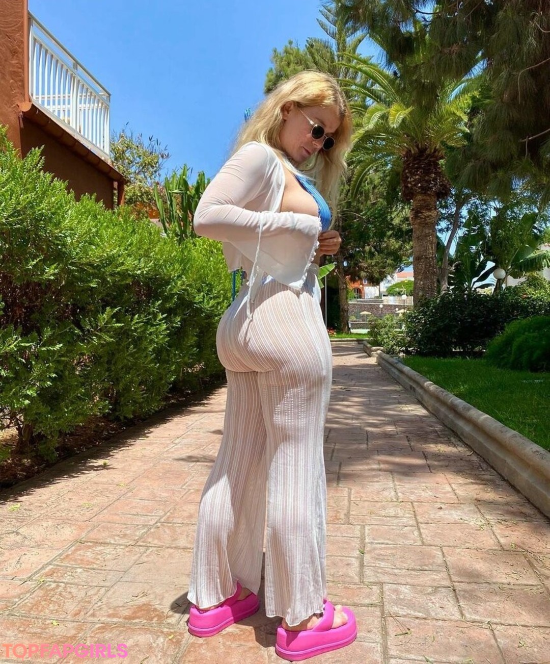 pinksirenne adult actress photo