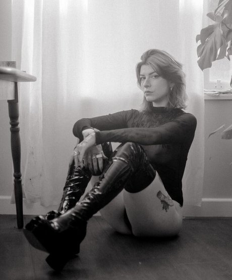 IvyElf pornstar nice image