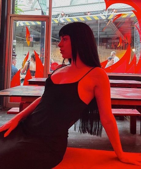 Chloe Hodgson pornstar art pics