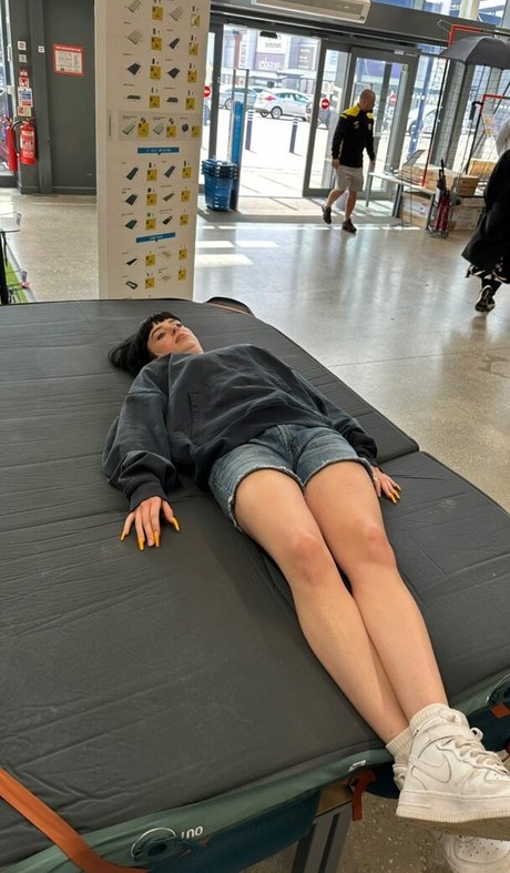 Chloe Hodgson star high quality galleries