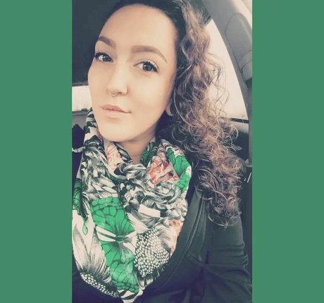 etidsteaz29 adult star image