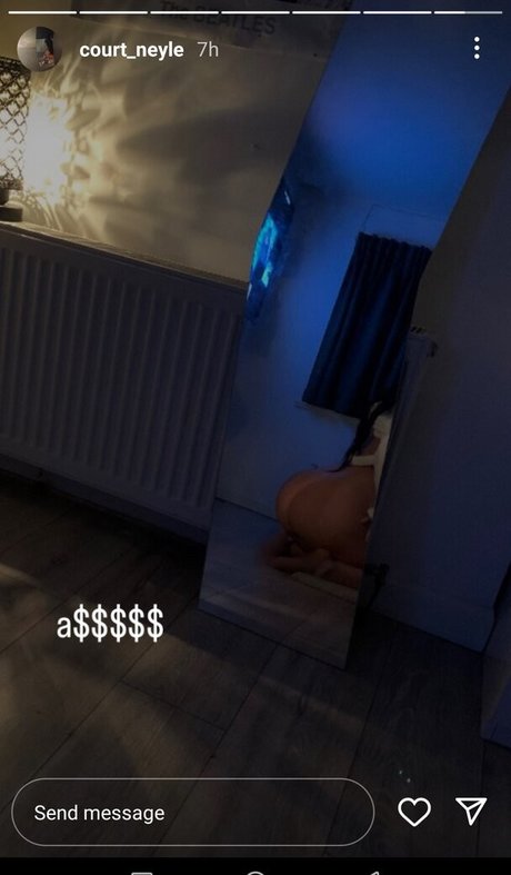 Courtney Williamson erotic star pic