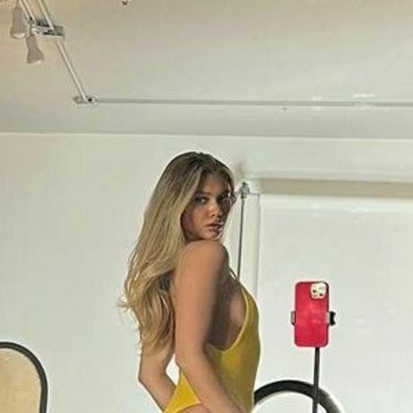 Mariel Alverez Fernandez art pornstar img