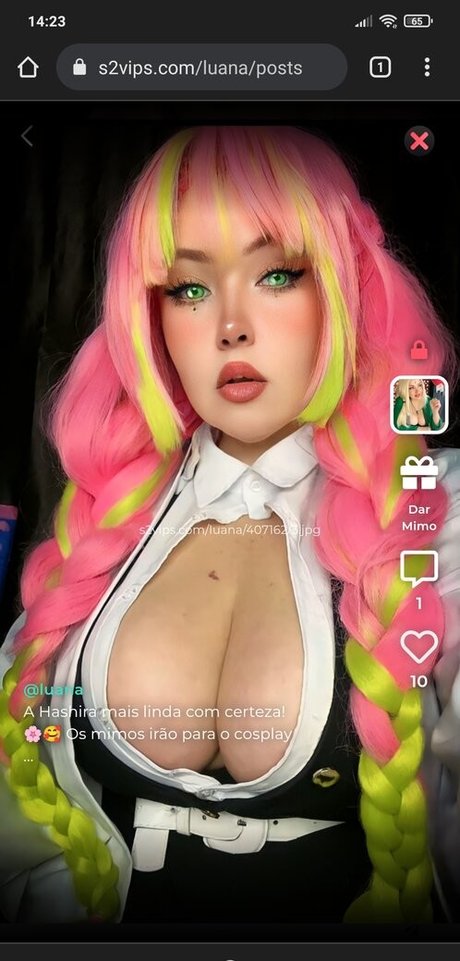 Luana Gaucha model art gallery