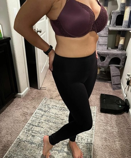 SexyShyStacyVIP hd pornstar photo