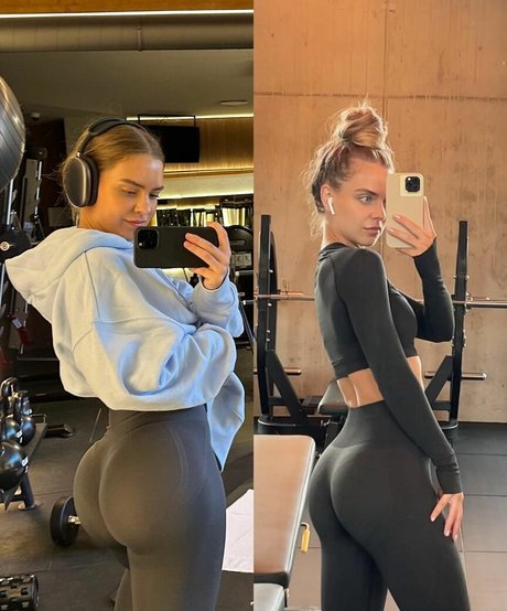 Sophie Van Oostenbrugge nudes model img