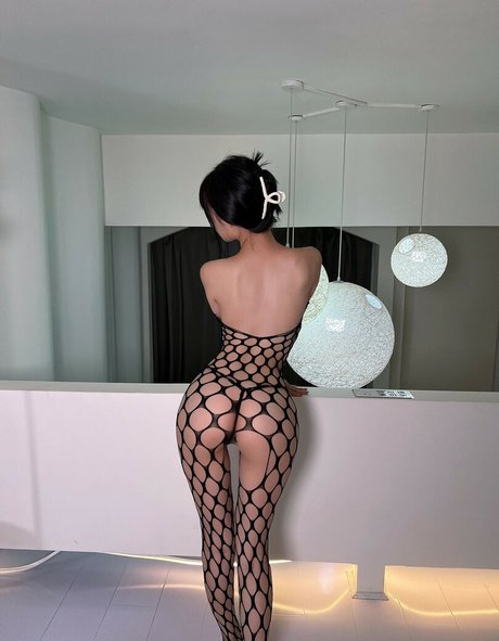 yunij988 model nudes picture