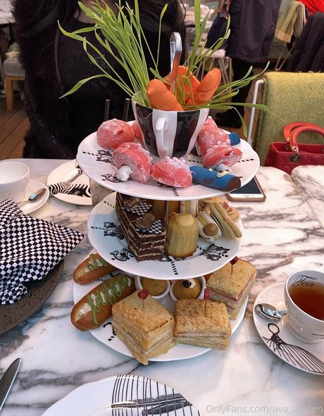 ava austen pornstar naked galleries