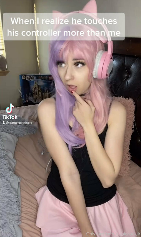 nicoleauclairfree art star images