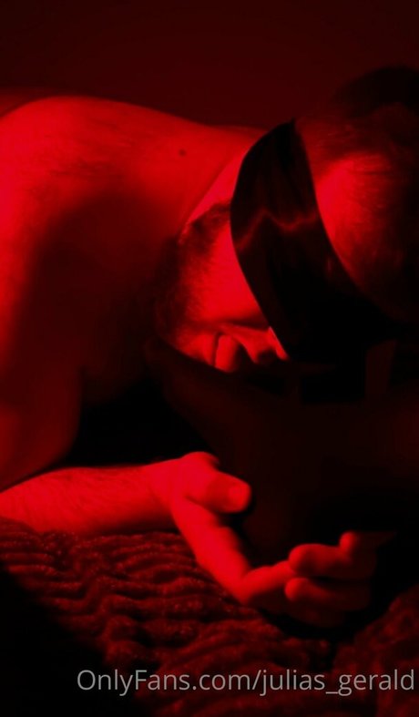 mrloveylatex nude star photos